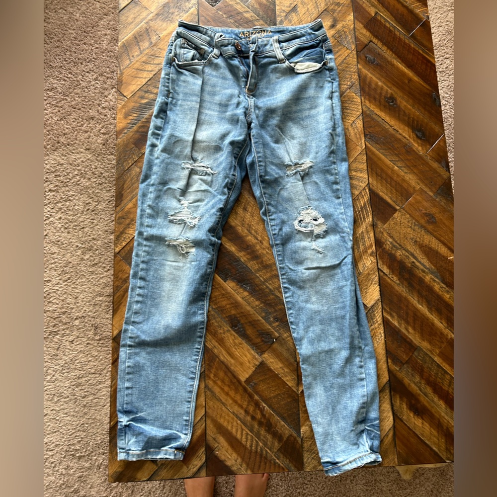 Arizona Jean co. Mom Fit Jeans